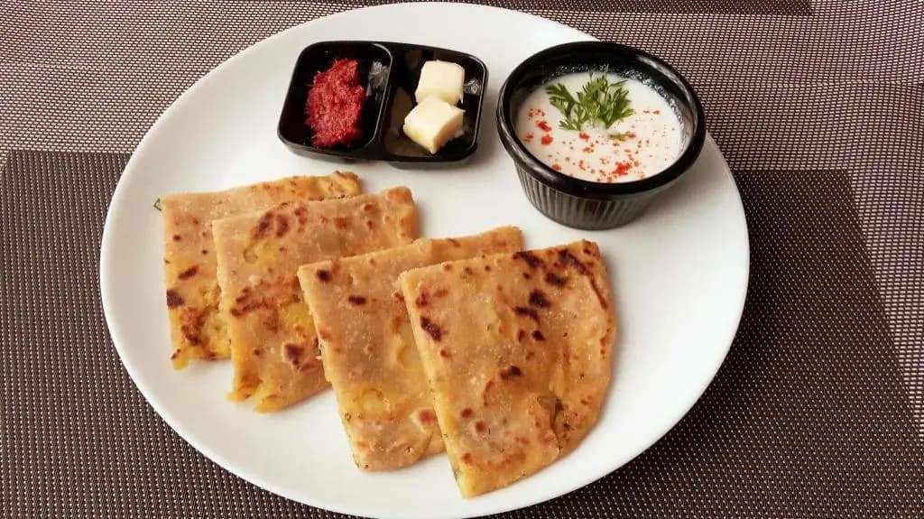 Hotel Konark - photo 10