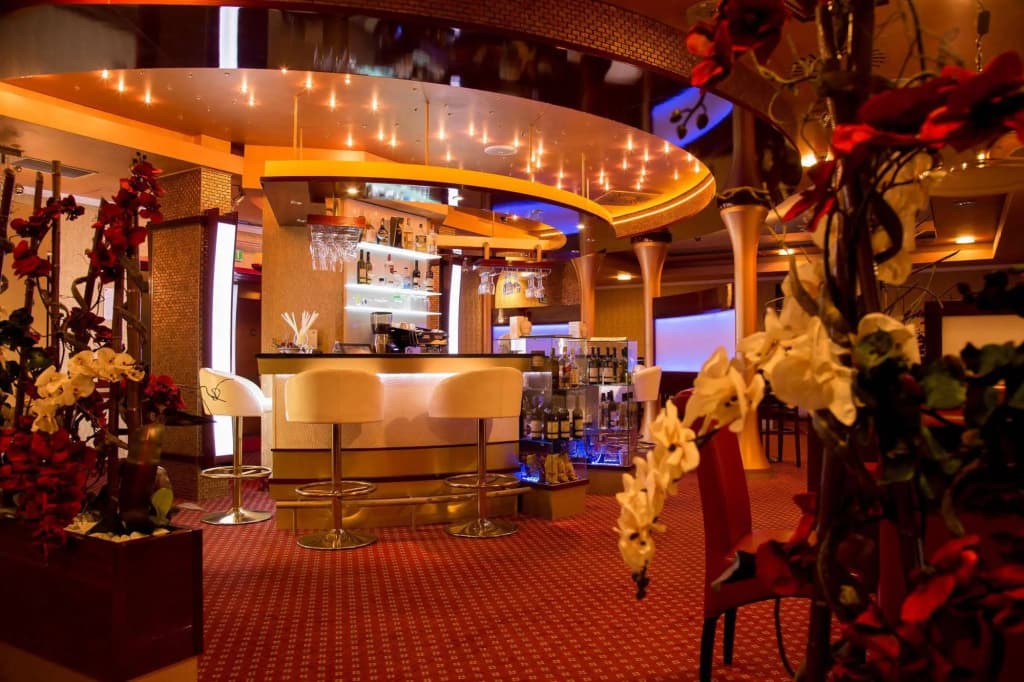 Lifestyle Hotel - photo 28