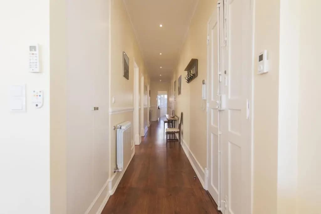 Spacious 4bdr River View - photo 12