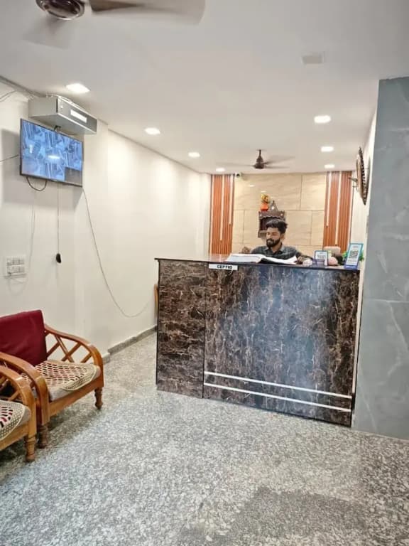 Hotel Sai Sharnam - photo 1