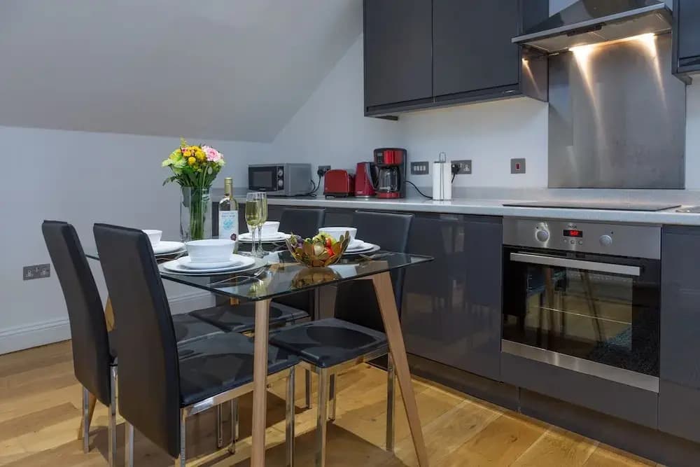 Boutique Tower Bridge Apartment - photo 12