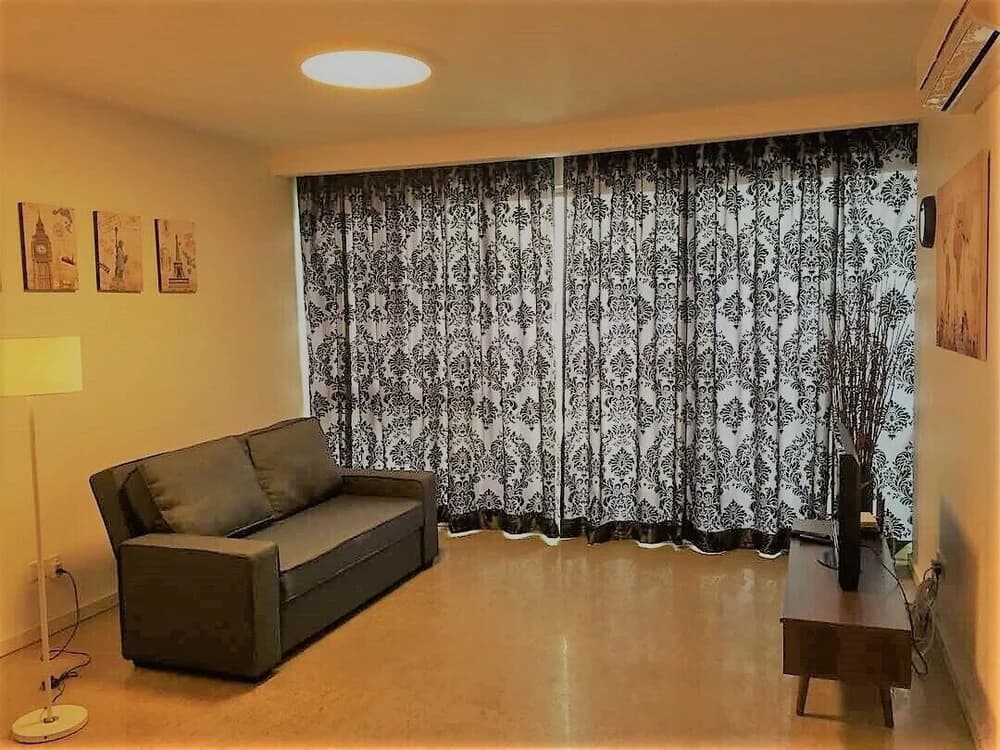 Fairlane Residences  by Sarah's Lodge - photo 5