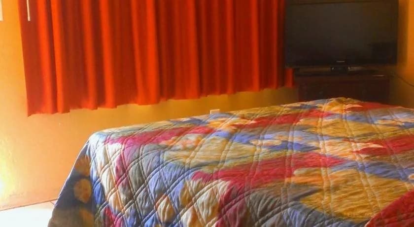 Ramona Motel - photo 3