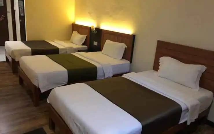 Hotel Sarina - photo 4