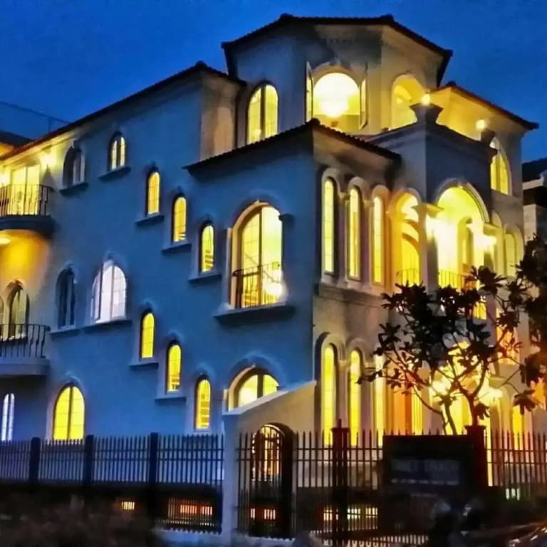 Funny House - main photo