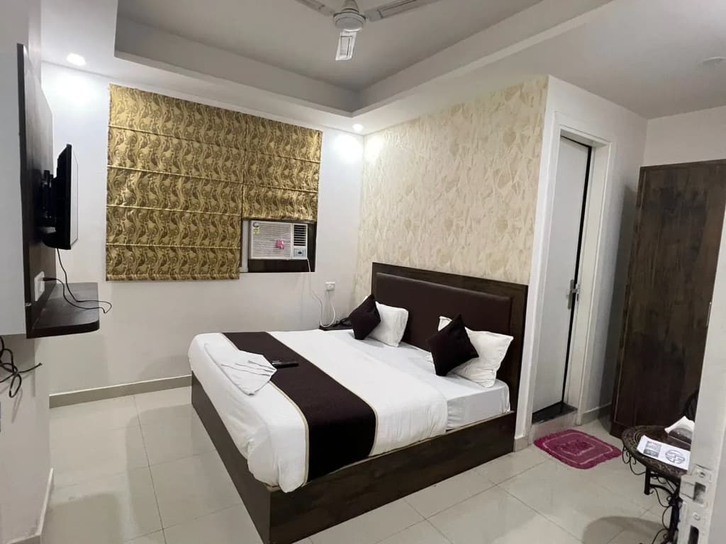 Ssd Plaza Hotel - photo 41