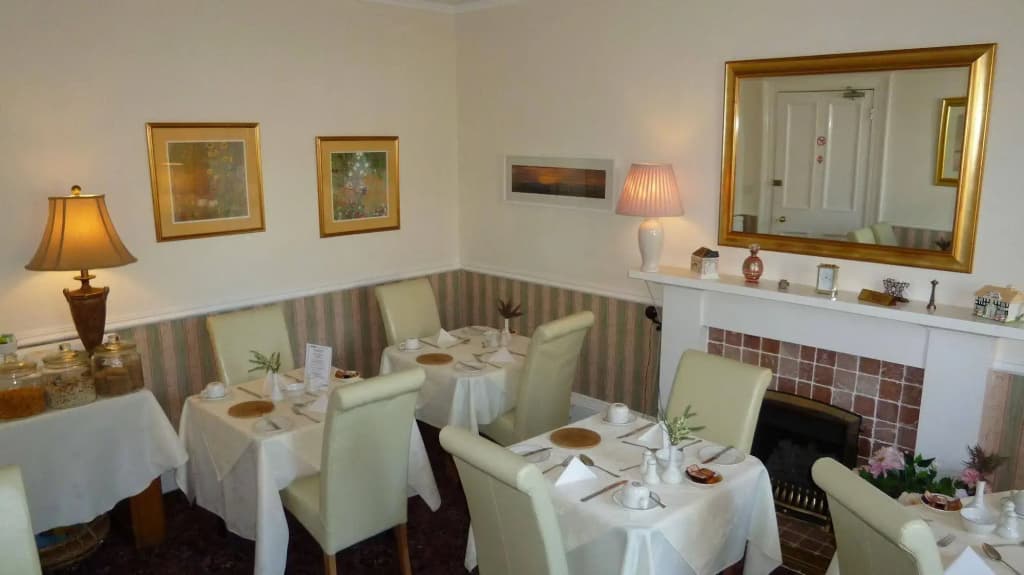 Sonas Guesthouse - photo 11