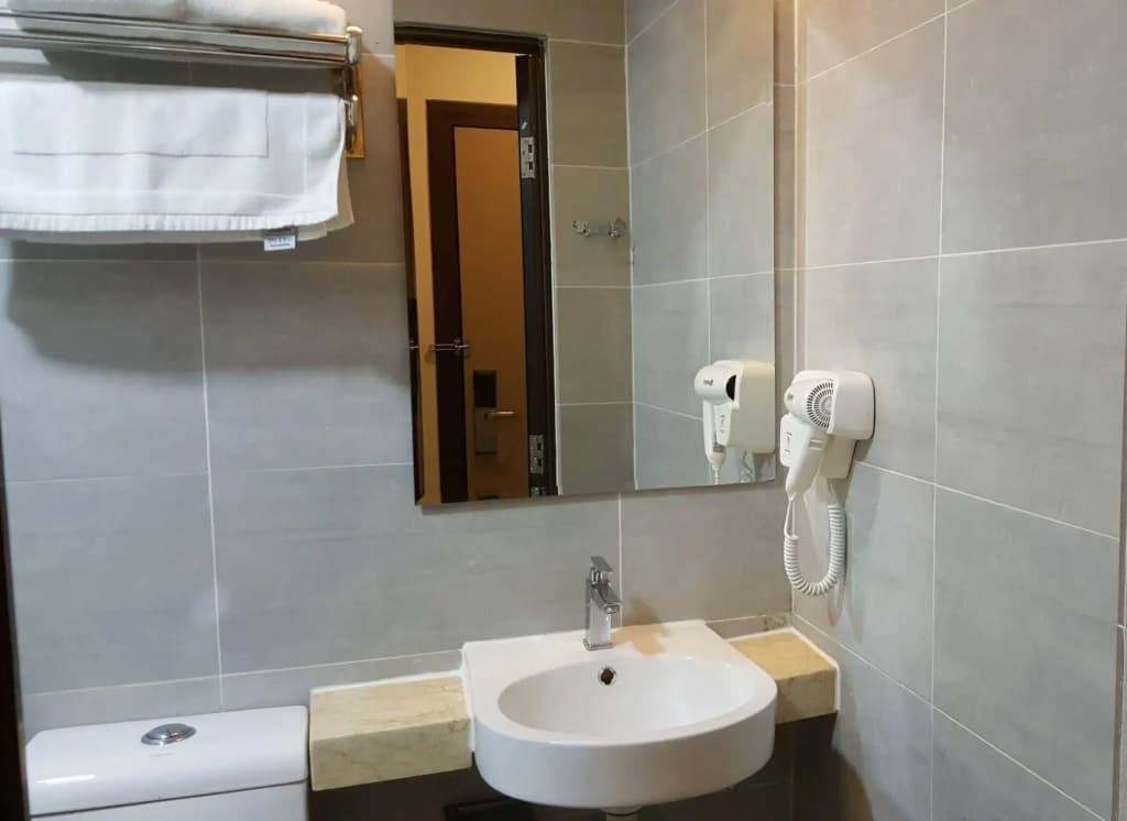 9 Square Hotel - Kota Damansara - photo 8