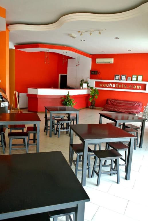 Wau Hotel & Café - photo 8