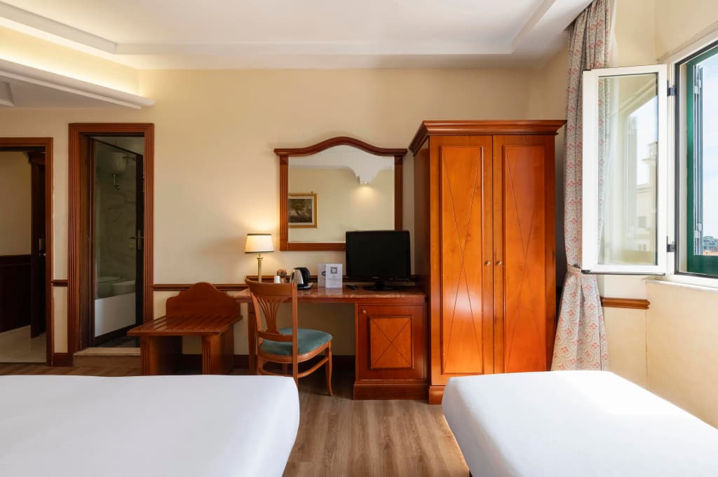 Hotel Hiberia - photo 31