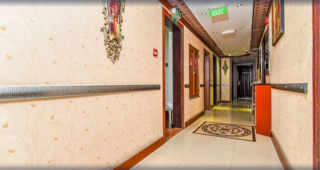OYO 180 Evin Hotel - photo 9