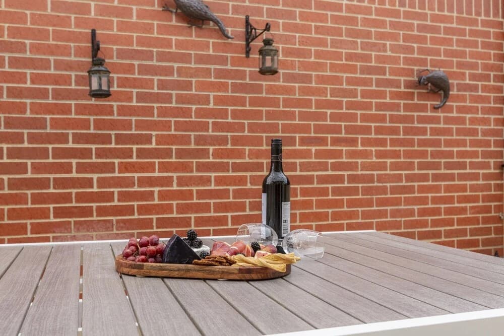 StayCentral - Port Melbourne Townhouse - photo 10