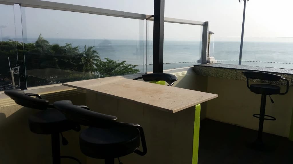 Barfly Pattaya Hotel - photo 7