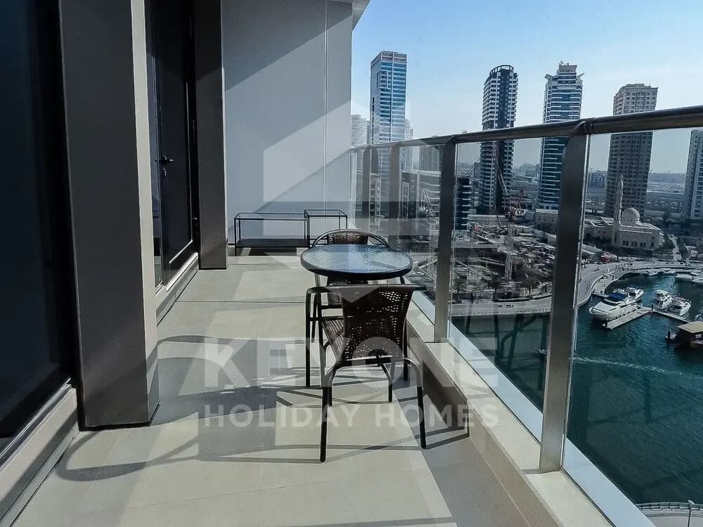 Sophisticated One Bedroom with full Marina View - photo 7