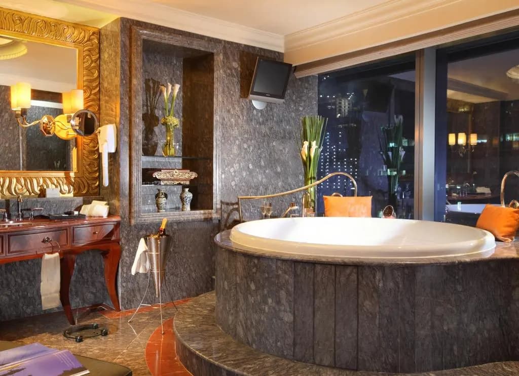 The Ritz-Carlton Jakarta, Mega Kuningan - photo 24