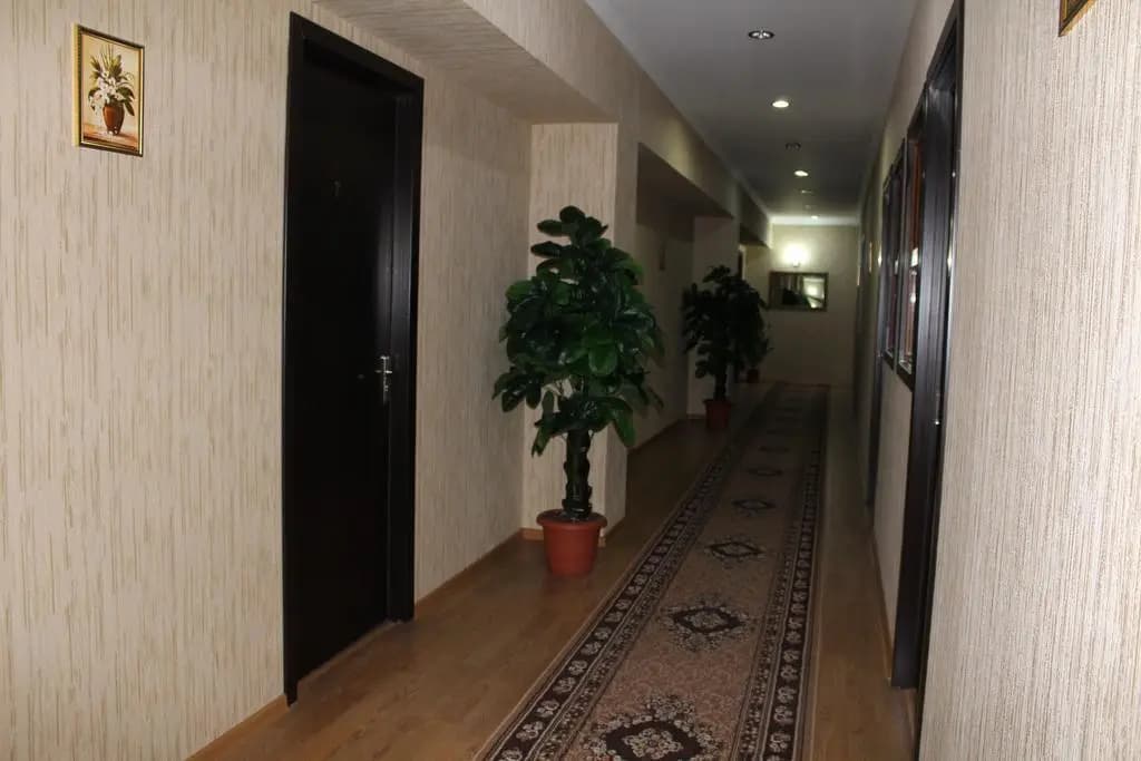 Hotel Elegant - photo 6