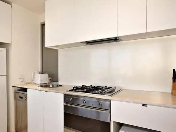 Astra Apartments Melbourne - photo 3