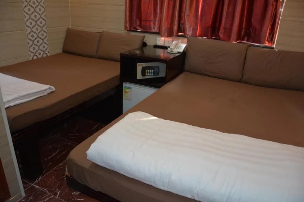Everest Base Camp Hostel - photo 4