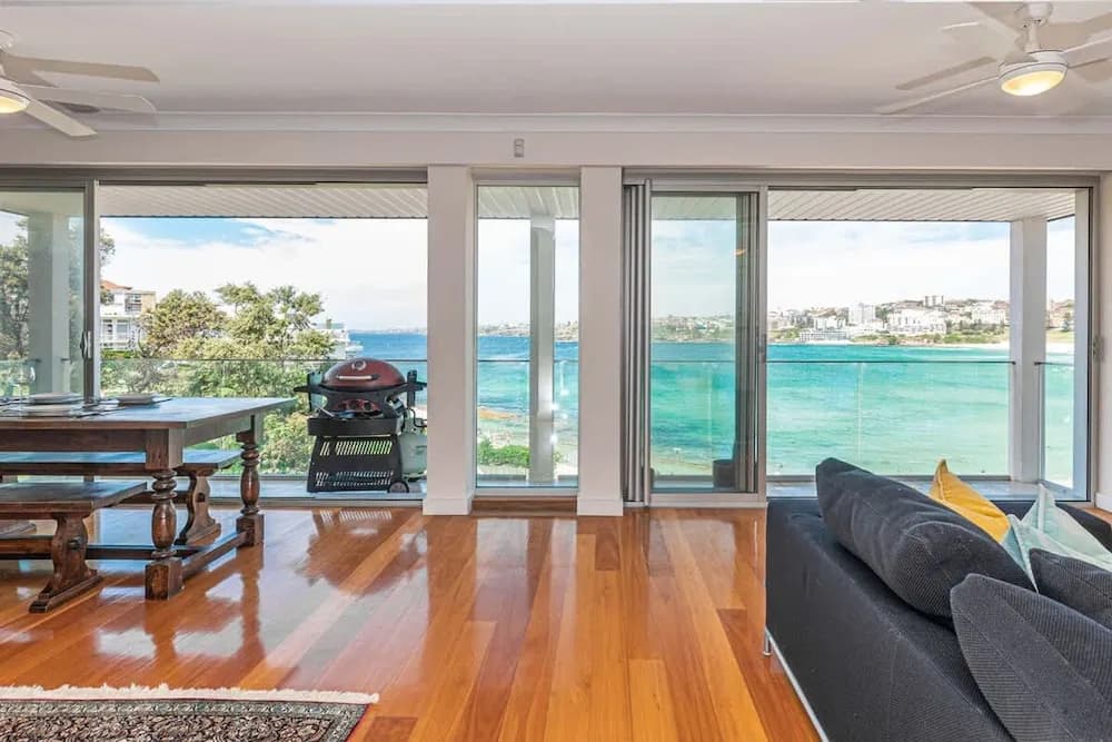 Ocean View Luxury 3 Bedroom Home With Balcony - photo 6