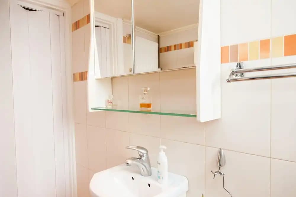 Cute apartment in Neos Kosmos - photo 7
