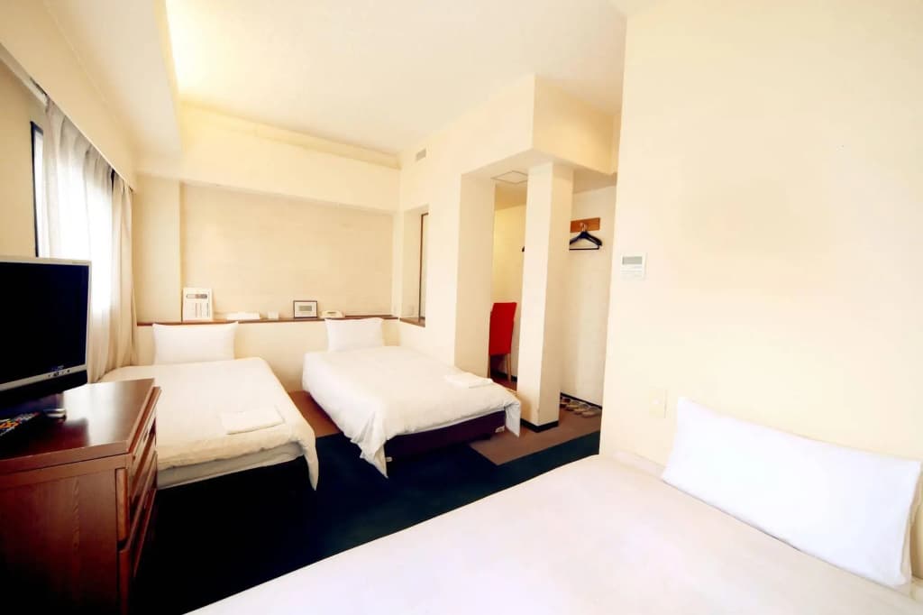 New Oriental Hotel - photo 4