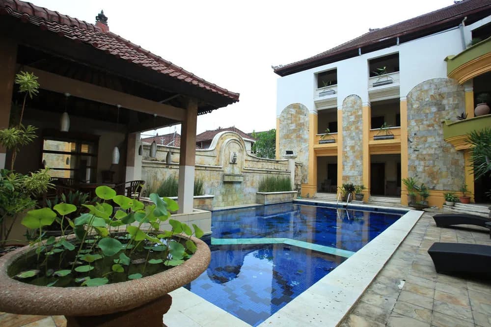 RedDoorz near Discovery Mall Kuta - photo 9