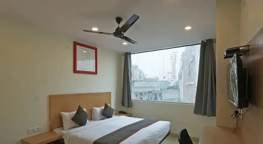 Hotel Square World - photo 7
