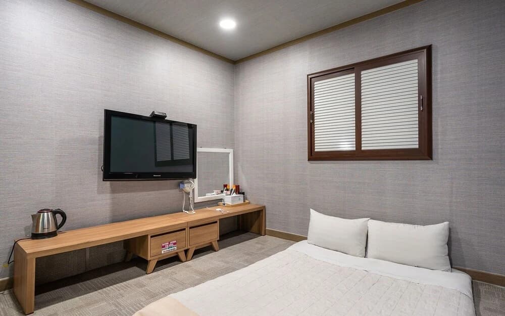Sadang Charis Hotel - photo 25