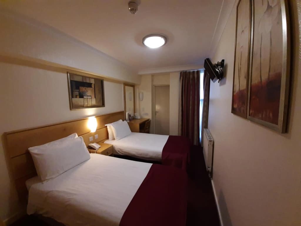 Americana Hotel - photo 6