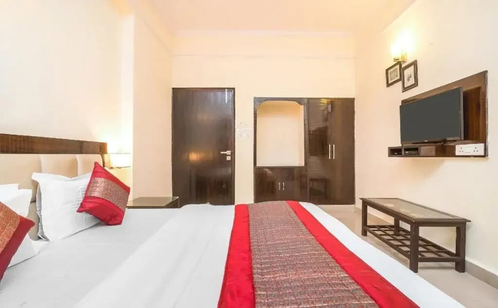 Amitabh Guest House - photo 3