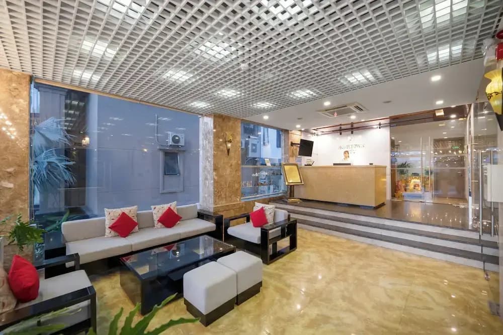 Waikiki Beach Hotel Da Nang - photo 10