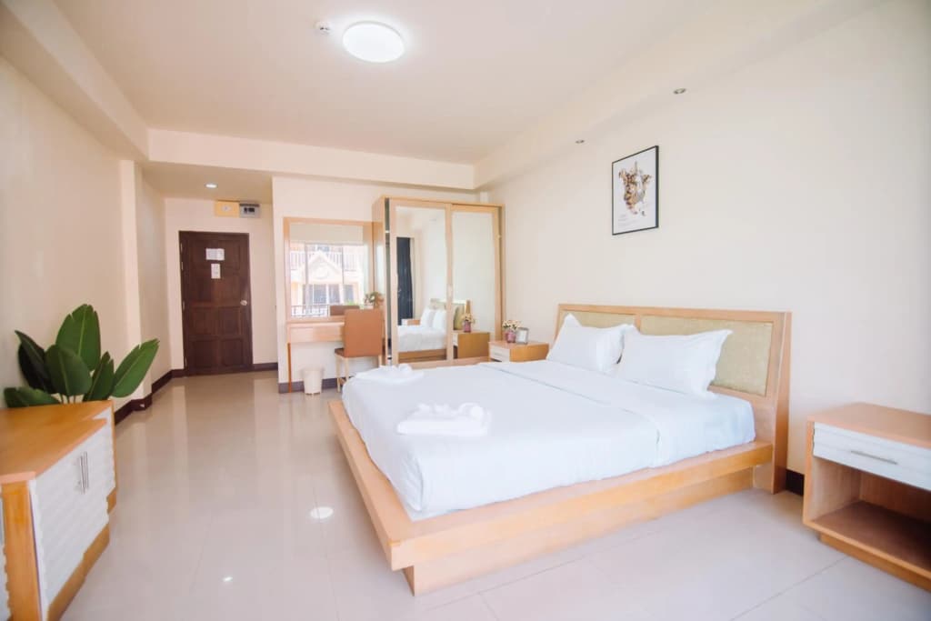 Patong Beach Side Hotel - photo 35