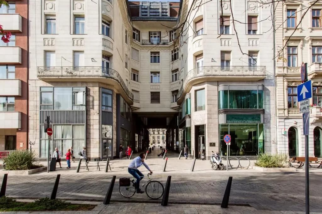 City Corso Apartman - photo 1