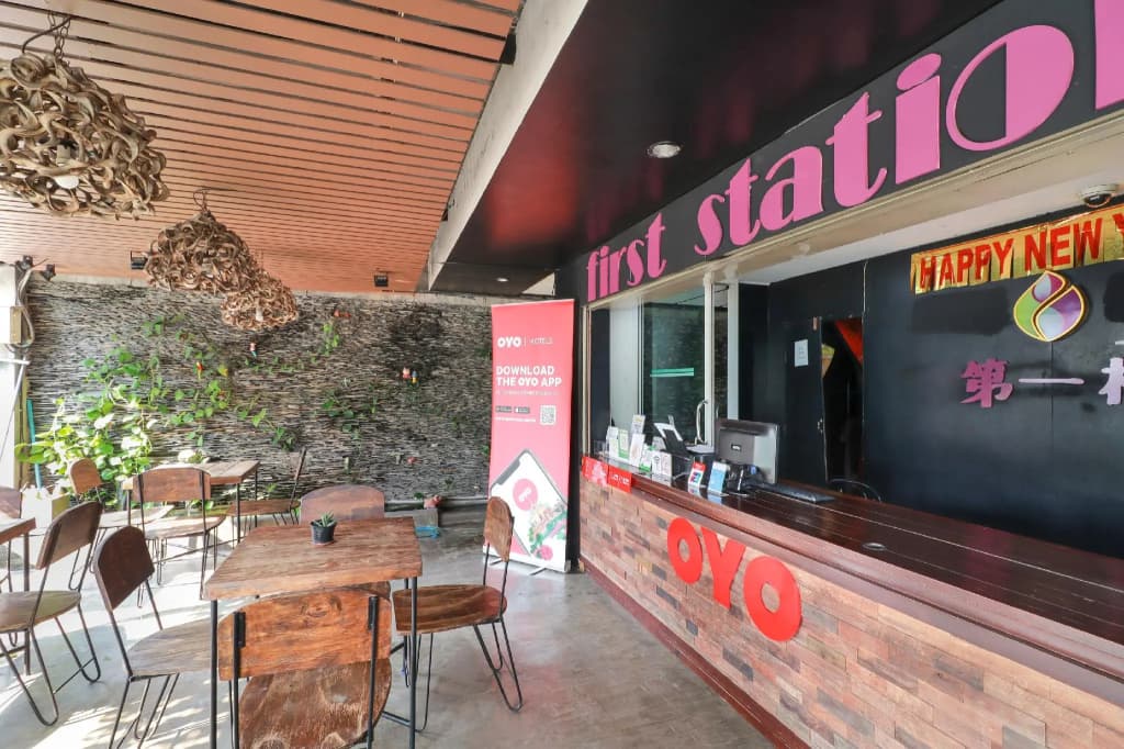 OYO 768 First Station Hotel - photo 8