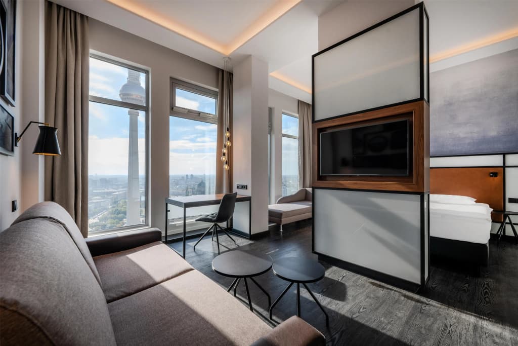 Park Inn by Radisson Berlin Alexanderplatz - photo 3