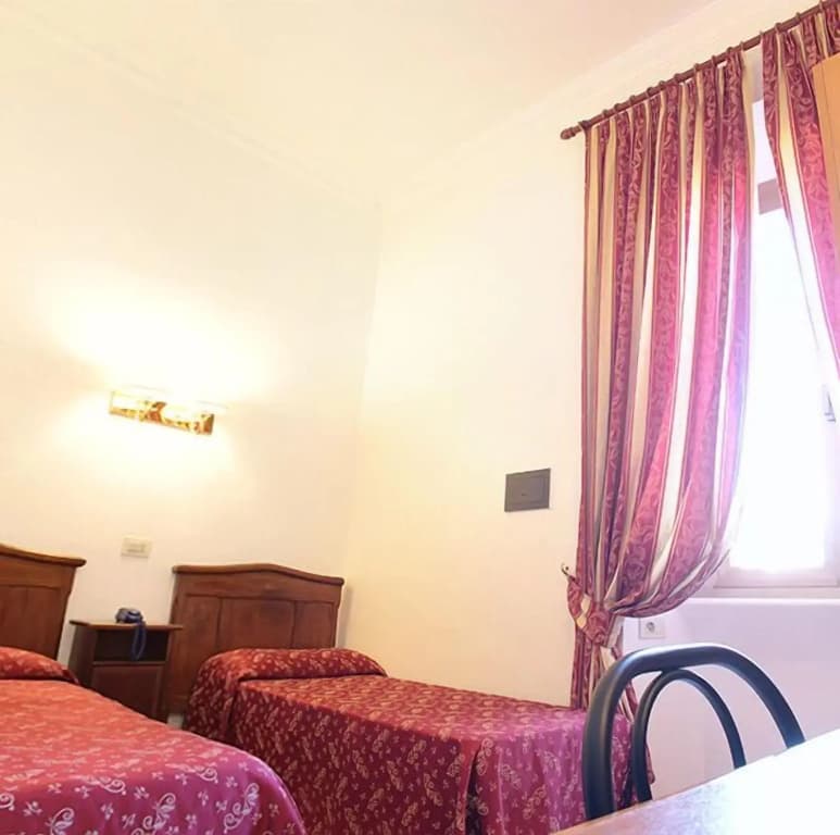 Hotel Euro Quiris - photo 2
