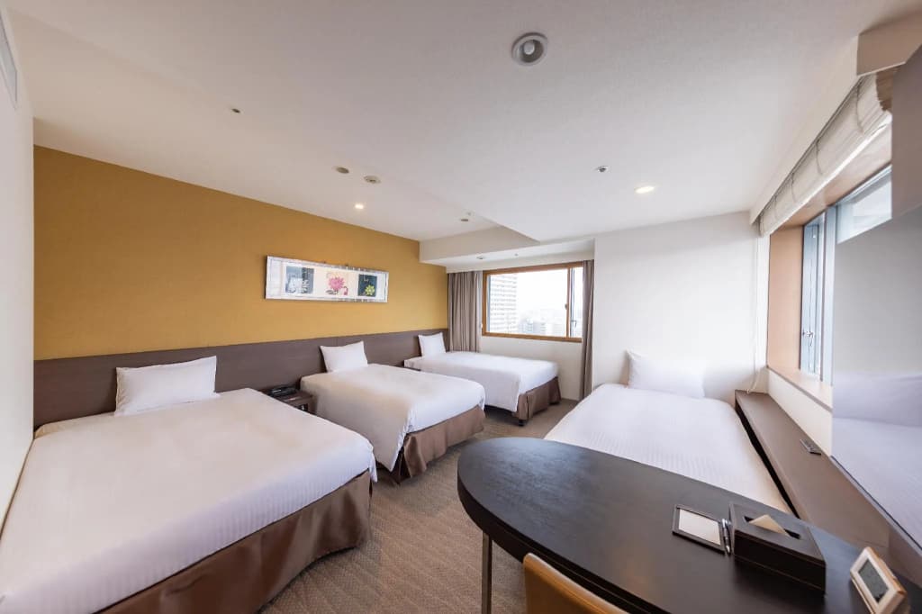 Keihan Kyobashi Grande Hotel - photo 33