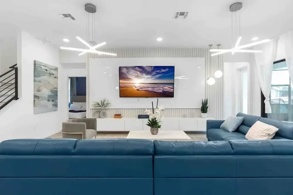 Super Ritzy 9BR 9BA Loft Private Pool - photo 3
