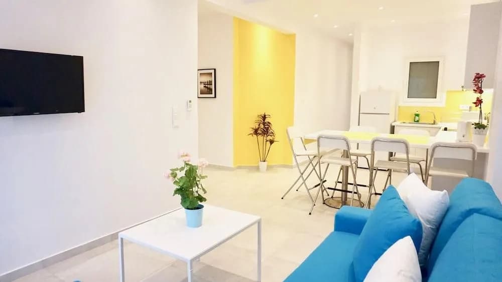 Colorful Cozy Central apt in Athens - photo 2