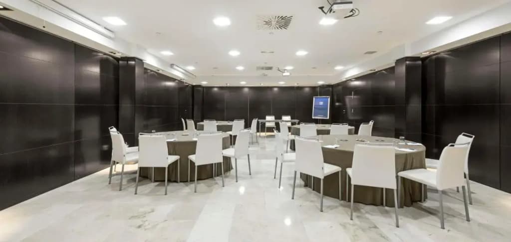NH Madrid Príncipe de Vergara - photo 28