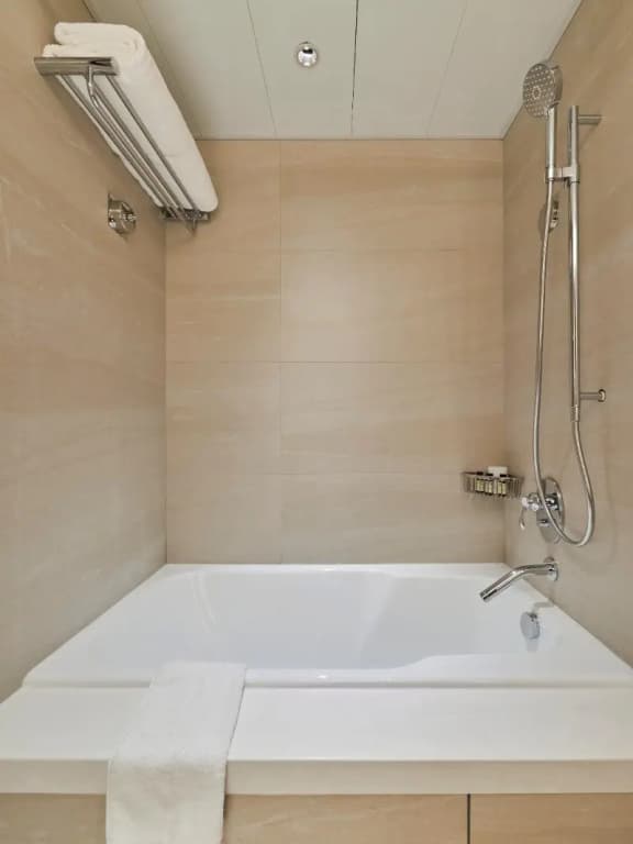 CM Plus Hotels and Serviced Apartments - photo 9