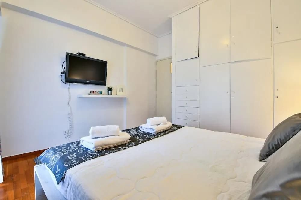 Cozy studio at Ampelokipi Area - photo 4