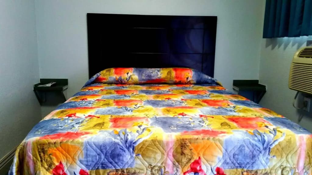 Comet Motel - photo 3