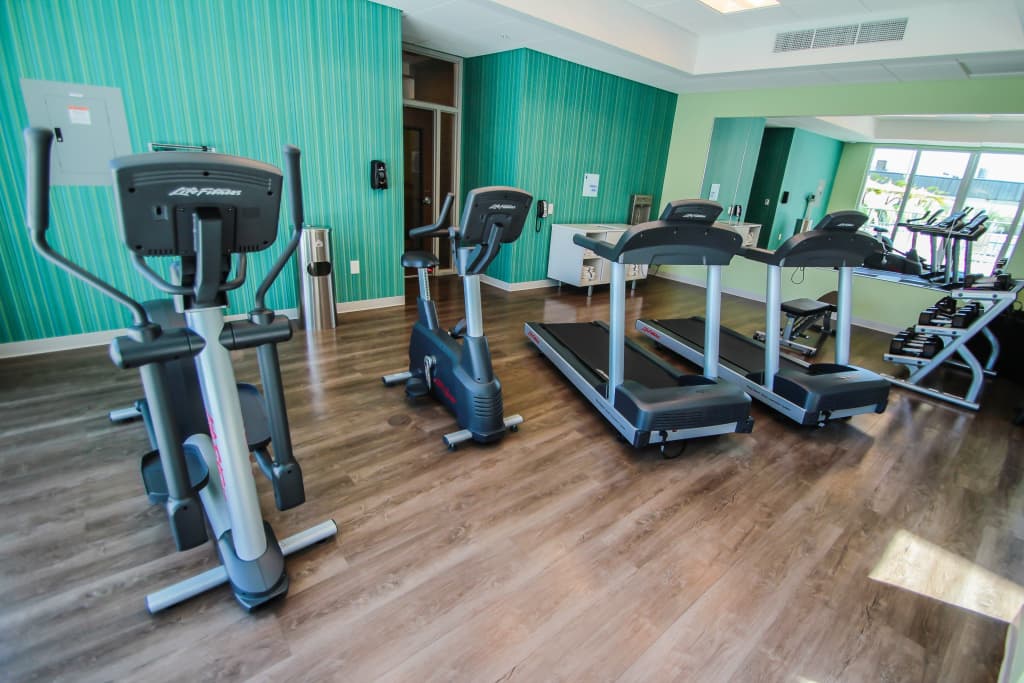 Holiday Inn Express & Suites Miami Airport East by IHG - photo 24