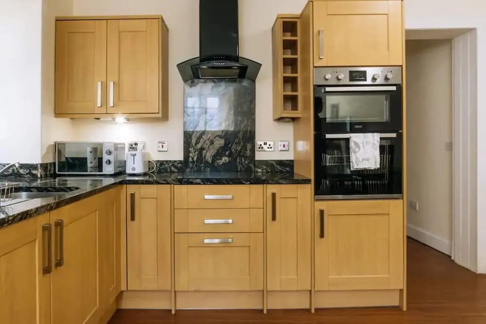 Homely 3 Bedroom in the Heart of Central Edinburgh - photo 10