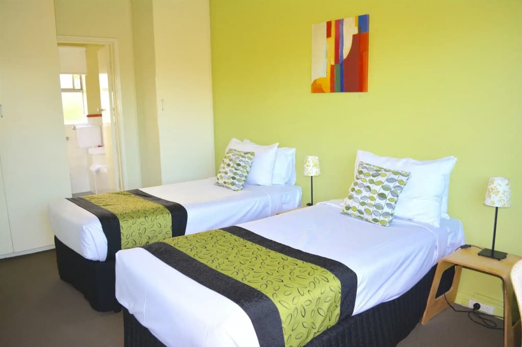 Birches Serviced Apartments - photo 3