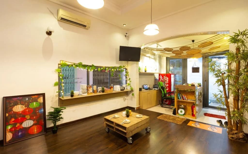 The Nineties Hostel - photo 2