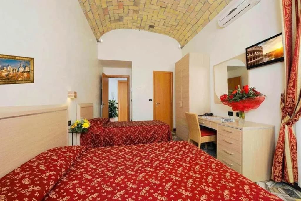 Hotel Campidoglio - photo 5