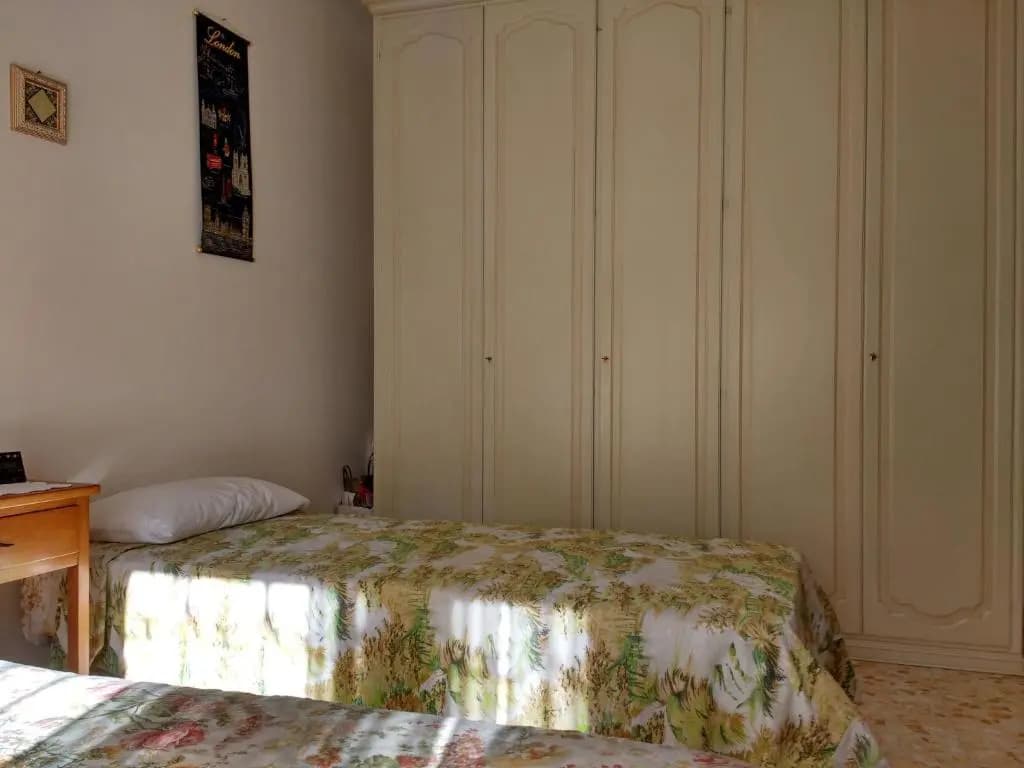 Adrian House - photo 2