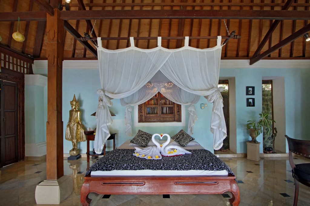 The Mahogany Villa - photo 2